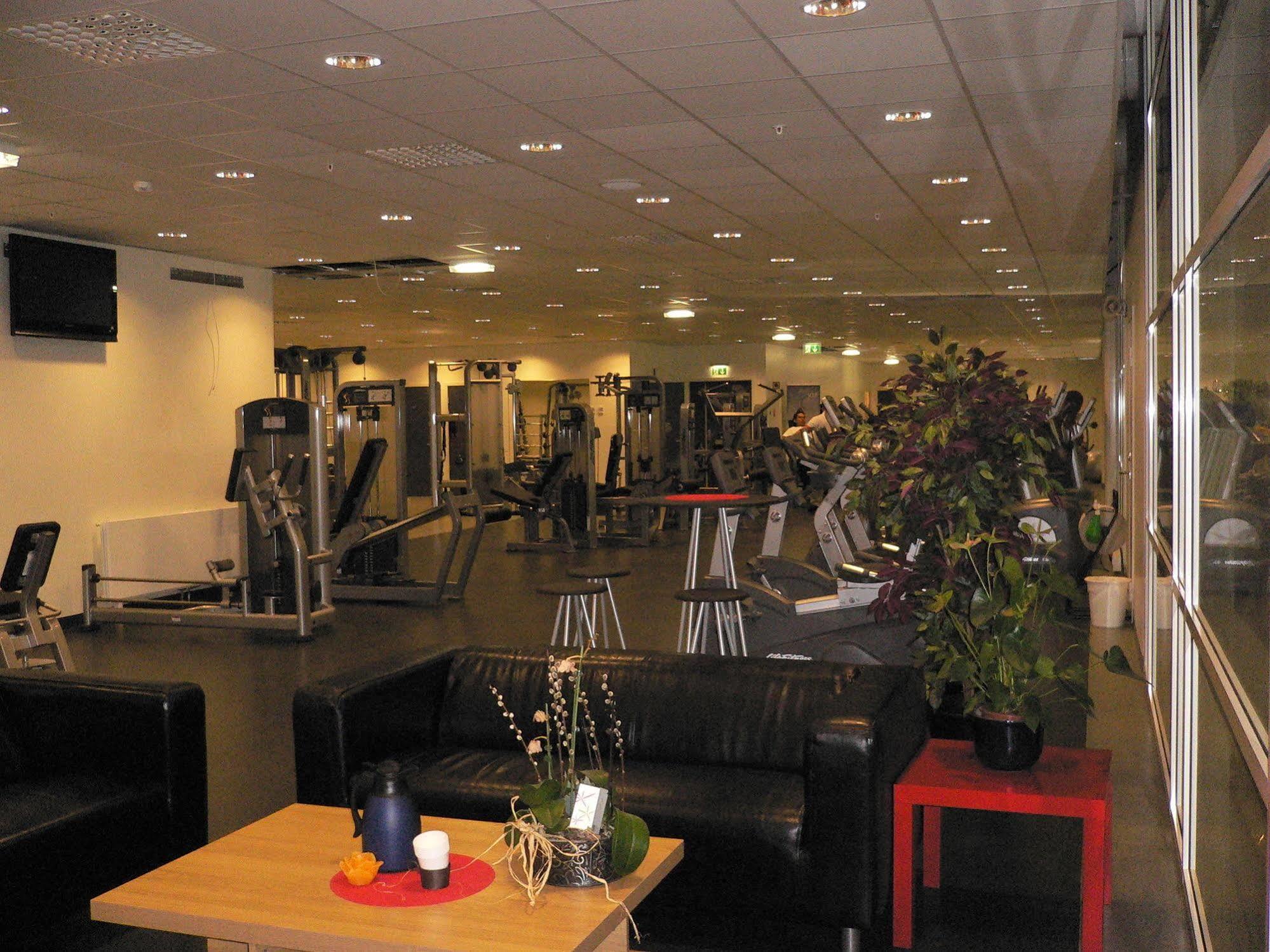 Hotell Fritidsparken ชีนเอน ภายนอก รูปภาพ